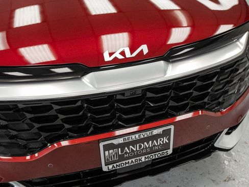 Used 2024 Kia Sportage SX image 10