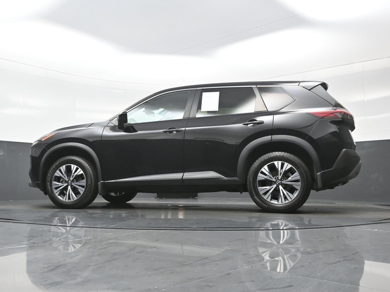 Used 2023 Nissan Rogue SV AWD/4WD image 31
