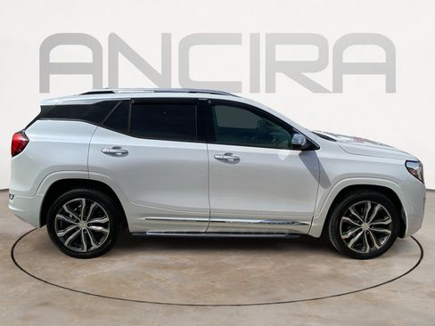 Used 2020 GMC Terrain Denali w/ Denali Premium Package image 11