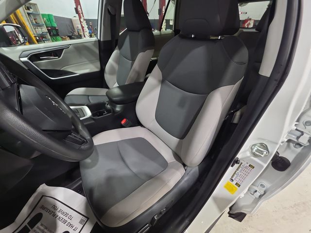 Used 2025 Toyota RAV4 XLE w/ Convenience Package AWD/4WD image 11