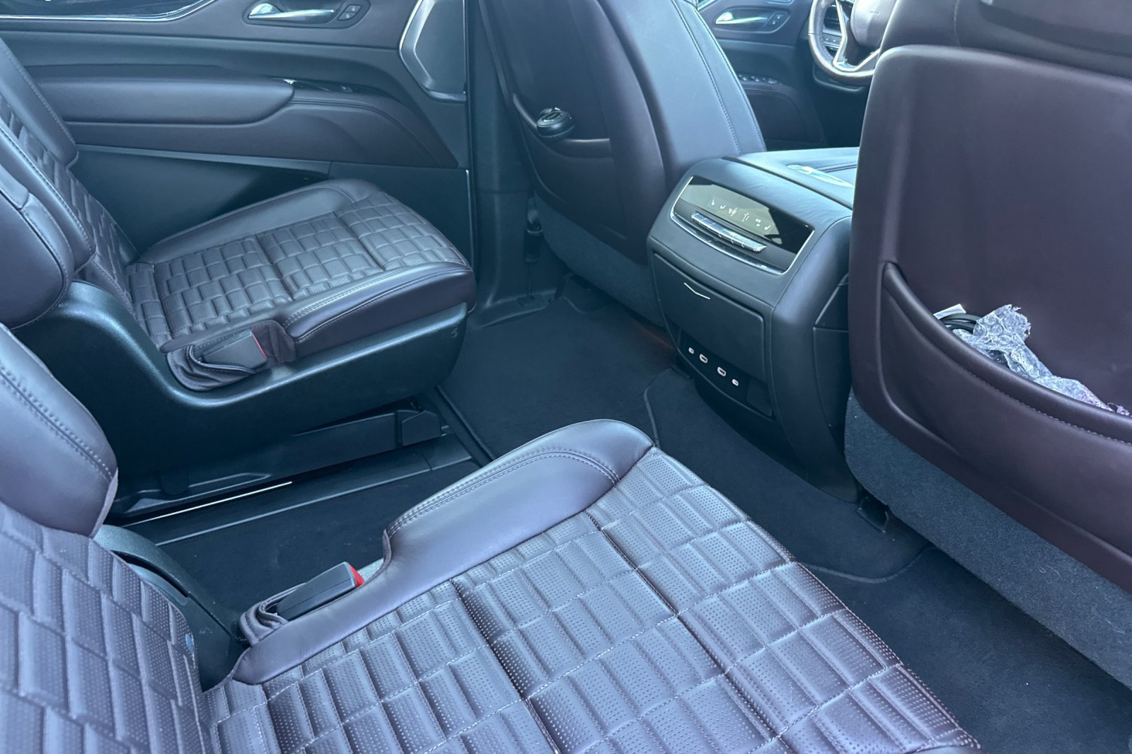 Used 2021 Cadillac Escalade ESV Sport Platinum AWD/4WD image 19