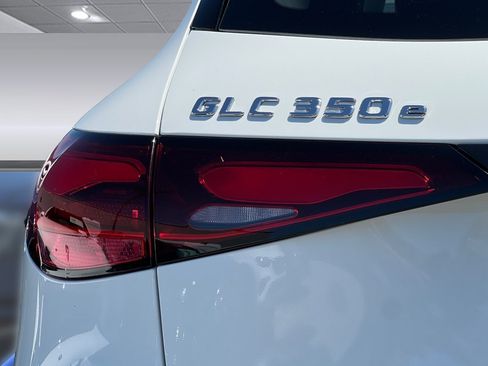 Certified 2025 Mercedes-Benz GLC 350e 4MATIC image 12