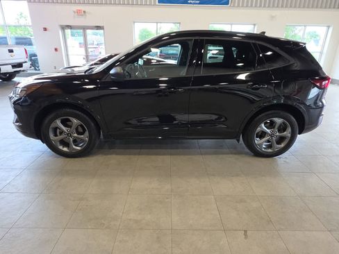 Used 2024 Ford Escape ST-Line w/ Tech Pack #1 AWD/4WD image 12