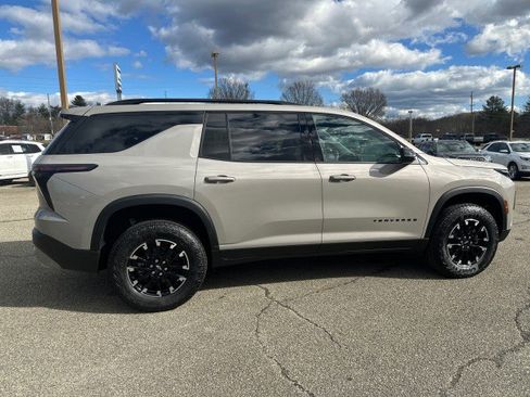 New 2026 Chevrolet Traverse Z71 image 8