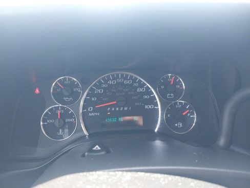 Used 2023 GMC Savana 3500 LS image 19