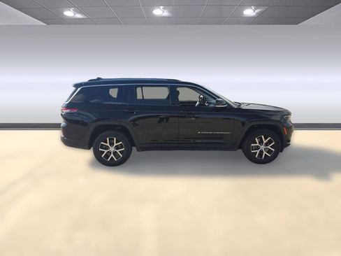 Used 2023 Jeep Grand Cherokee L Limited image 7