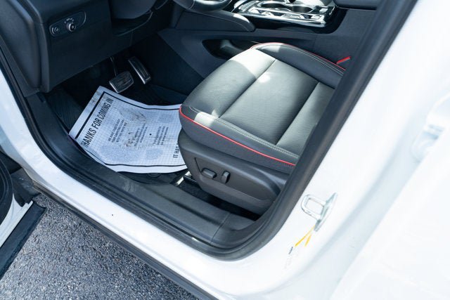 Used 2023 Buick Envision Essence w/ Sport Touring Package FWD image 27