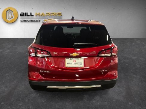Used 2024 Chevrolet Equinox LT AWD/4WD image 12