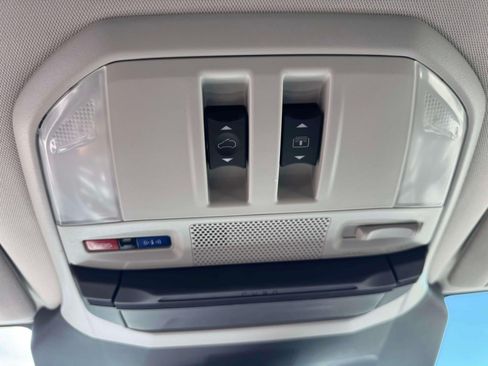 Certified 2025 Subaru Ascent Touring AWD/4WD image 25