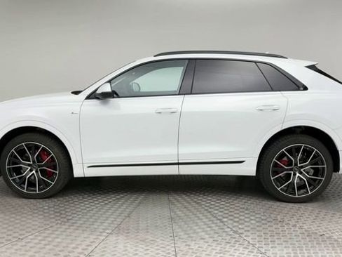 Used 2023 Audi Q8 Premium Plus image 5