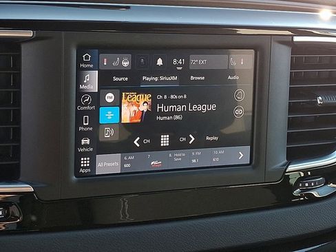 Used 2024 Chrysler Voyager LX image 19