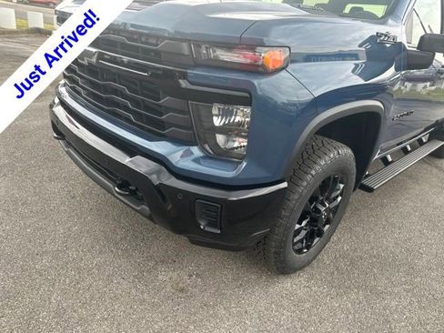 New 2026 Chevrolet Silverado 2500 Custom w/ Custom Value Package AWD/4WD image 9