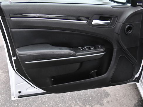 Used 2023 Chrysler 300 S image 14