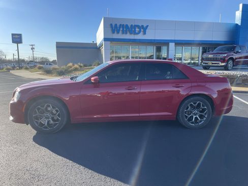 Used 2017 Chrysler 300 S image 23