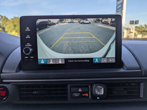 Used 2025 Honda Pilot Touring image 22