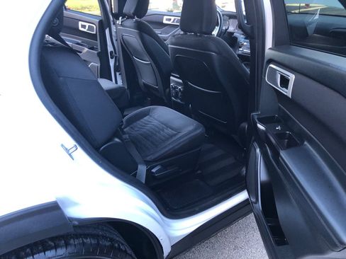 Used 2020 Ford Explorer XLT RWD image 35