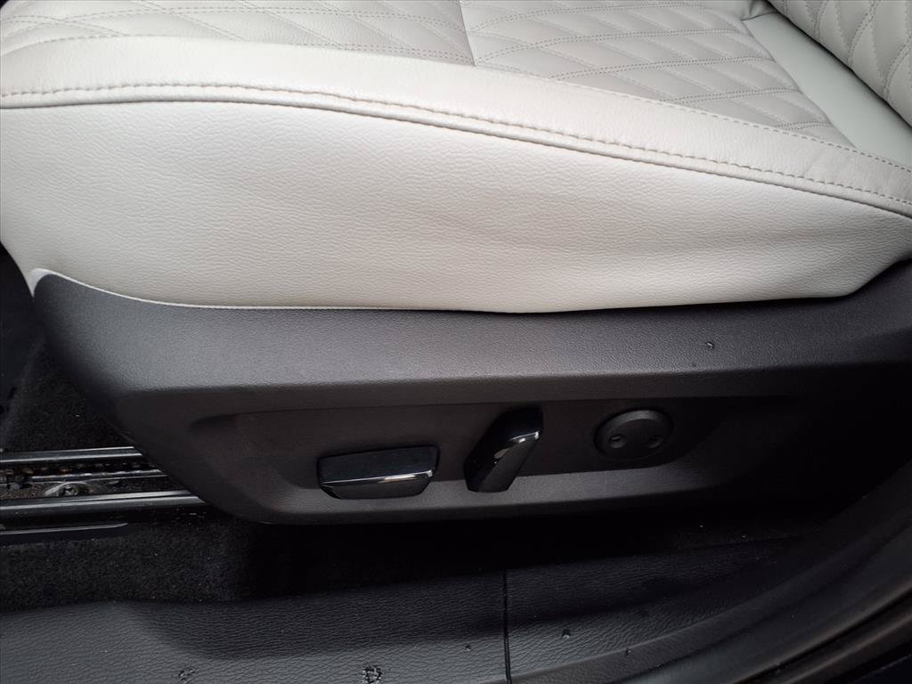 Used 2024 Mitsubishi Outlander SEL FWD image 21