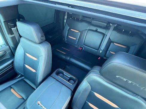 Used 2024 GMC Sierra 2500 AT4 w/ AT4 Premium Plus Package image 23