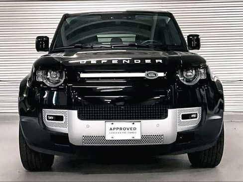 Certified 2025 Land Rover Defender 130 S image 2