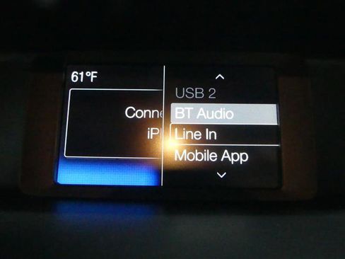 Used 2017 Ford Focus SE image 39