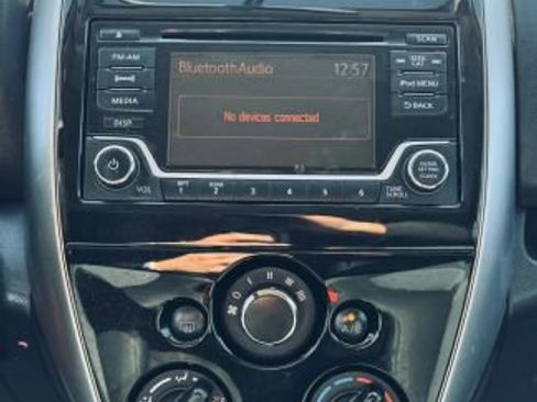 Used 2017 Nissan Versa Note SV w/ SV Appearance Package image 16