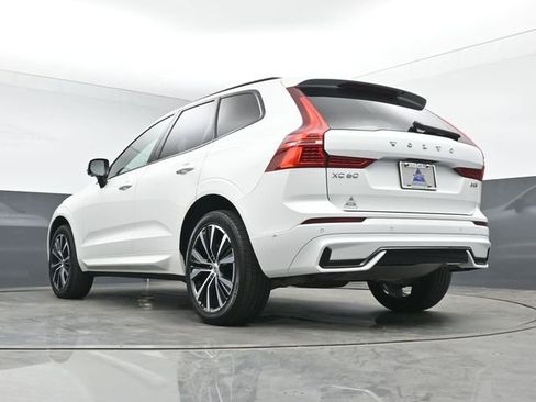 Used 2023 Volvo XC60 B5 Plus w/ Climate Package image 39