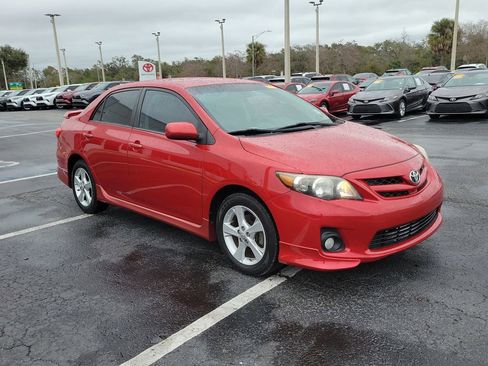 Used 2013 Toyota Corolla S image 2