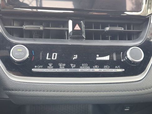 Used 2024 Toyota Corolla SE FWD image 14