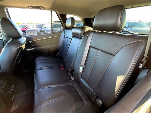Used 2011 Hyundai Santa Fe Limited w/ Navigation Pkg 4 image 19