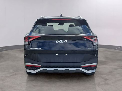 Used 2023 Kia Sportage EX AWD/4WD image 5