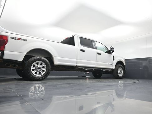 Used 2021 Ford F250 XLT w/ XLT Value Package AWD/4WD image 46