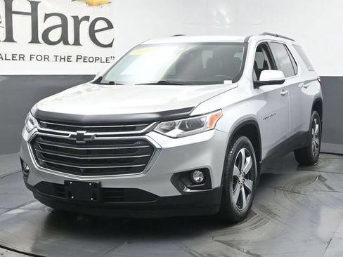 Used 2020 Chevrolet Traverse LT w/ LT Premium Package FWD image 7