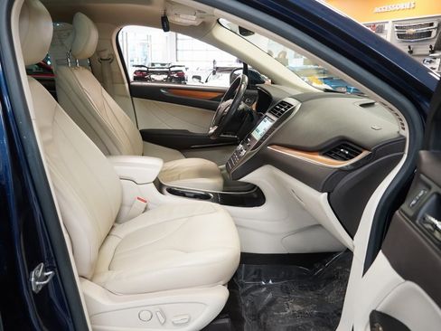 Used 2016 Lincoln MKC Reserve image 34