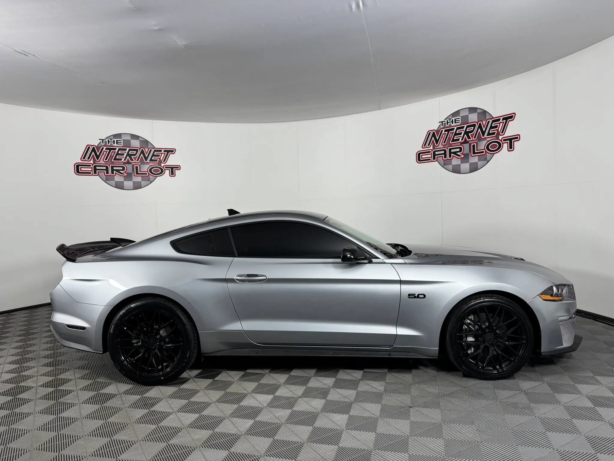 Used 2022 Ford Mustang GT w/ Equipment Group 301A RWD image 8