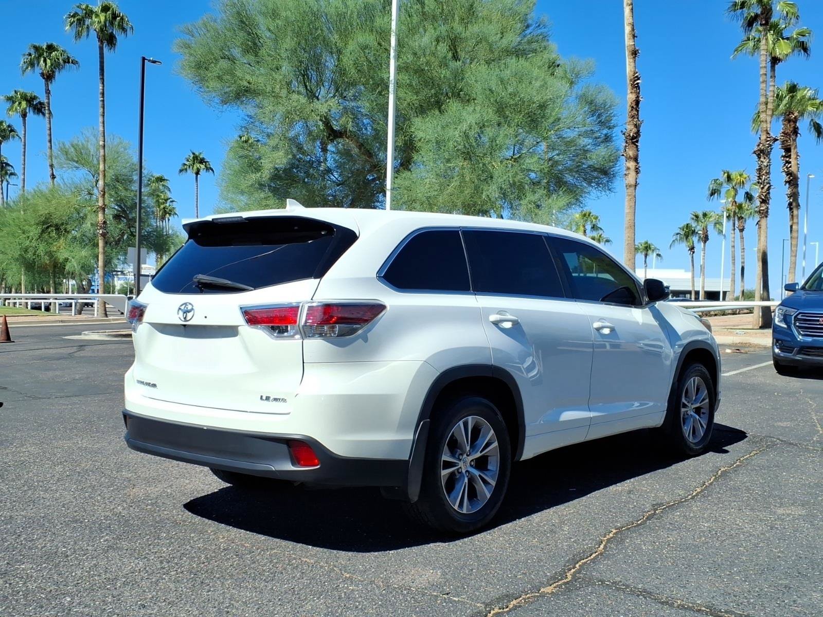 Used 2015 Toyota Highlander Plus AWD/4WD image 5