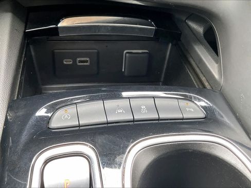 Used 2023 Buick Envision Essence w/ Sport Touring Package FWD image 33