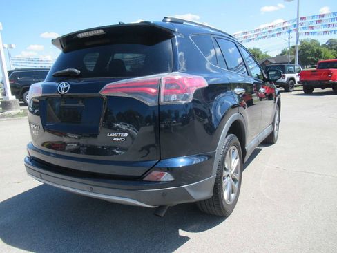 Used 2017 Toyota RAV4 Limited image 8