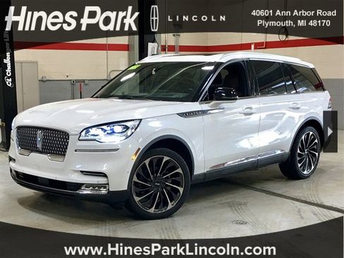 Used 2023 Lincoln Aviator Reserve w/ Equipment Group 201A image 1