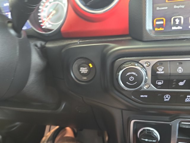 Used 2019 Jeep Wrangler Unlimited Rubicon AWD/4WD image 22