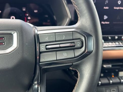 Certified 2023 GMC Canyon AT4 w/ Technology Package AWD/4WD image 35