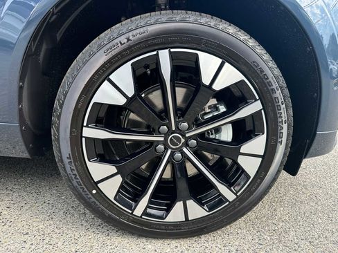 New 2026 Volvo XC60 B5 Plus w/ Protection Package Premier image 9