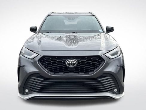 Used 2021 Toyota Highlander XSE image 10