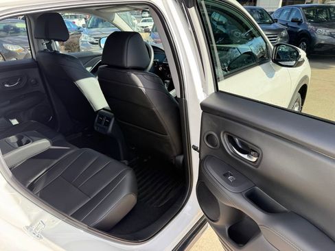 Certified 2025 Acura ADX Base image 19