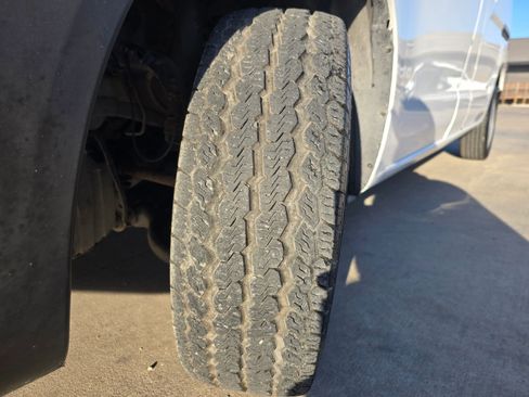 Used 2019 Nissan NV200 S image 13