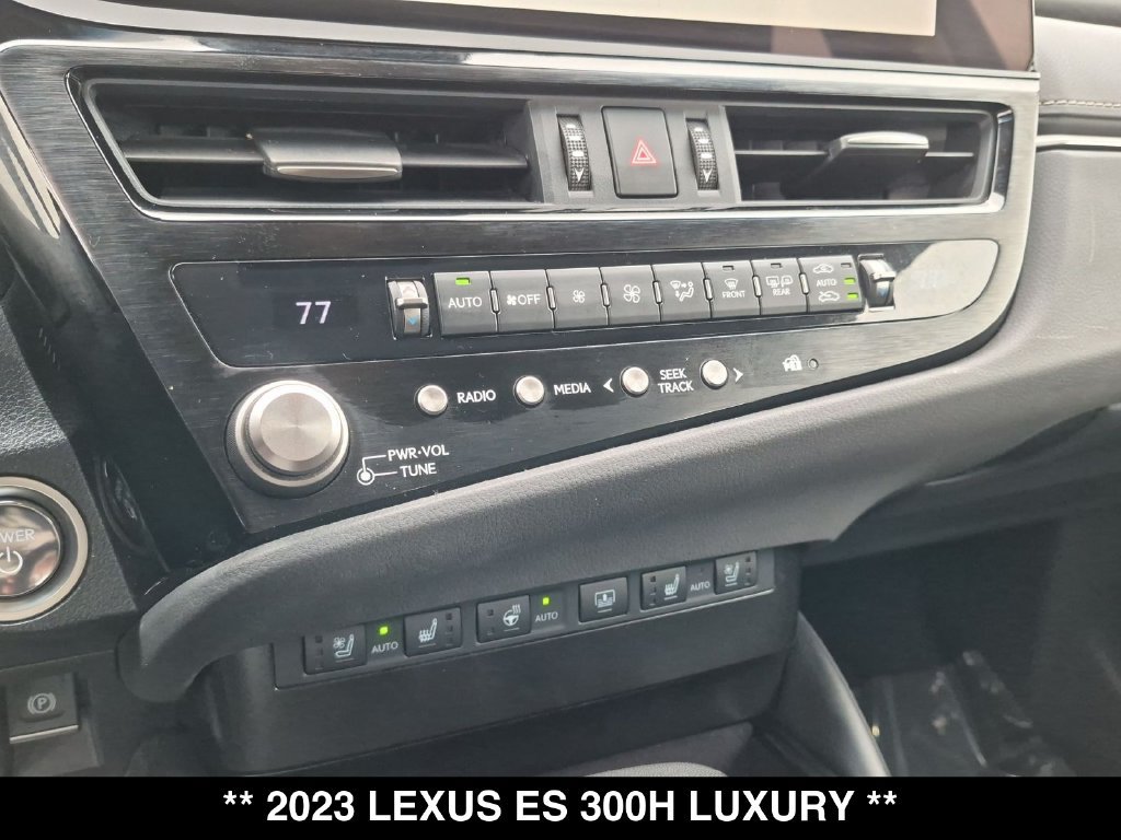 Used 2023 Lexus ES 300h w/ Accessory Package (Z2) FWD image 25