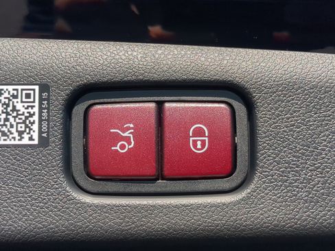 Certified 2025 Mercedes-Benz E 350 Sedan image 8