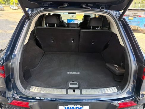 Used 2023 Genesis GV70 2.5T w/ Advanced Package AWD/4WD image 16