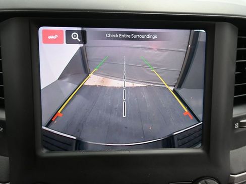 Used 2024 RAM 3500 Tradesman w/ Chrome Appearance Group image 28