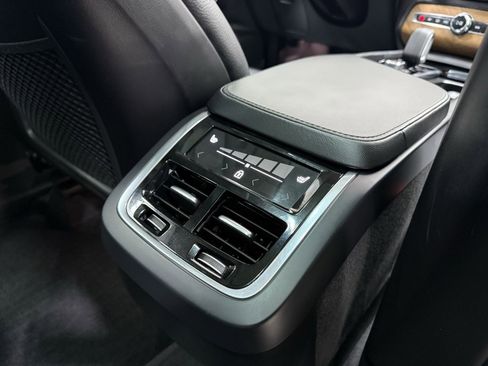 Used 2023 Volvo XC90 B6 Plus w/ Protection Package image 22