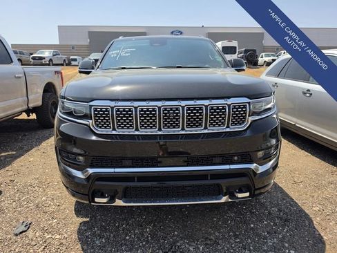 Used 2022 Jeep Grand Wagoneer Series III w/ Rear Seat Video Group 1 AWD/4WD image 3